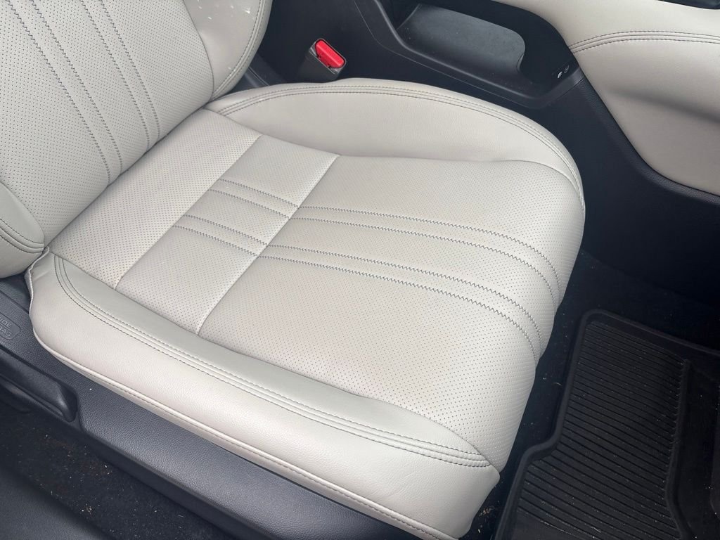 Used 2024 Light Green Honda EX-L image 26