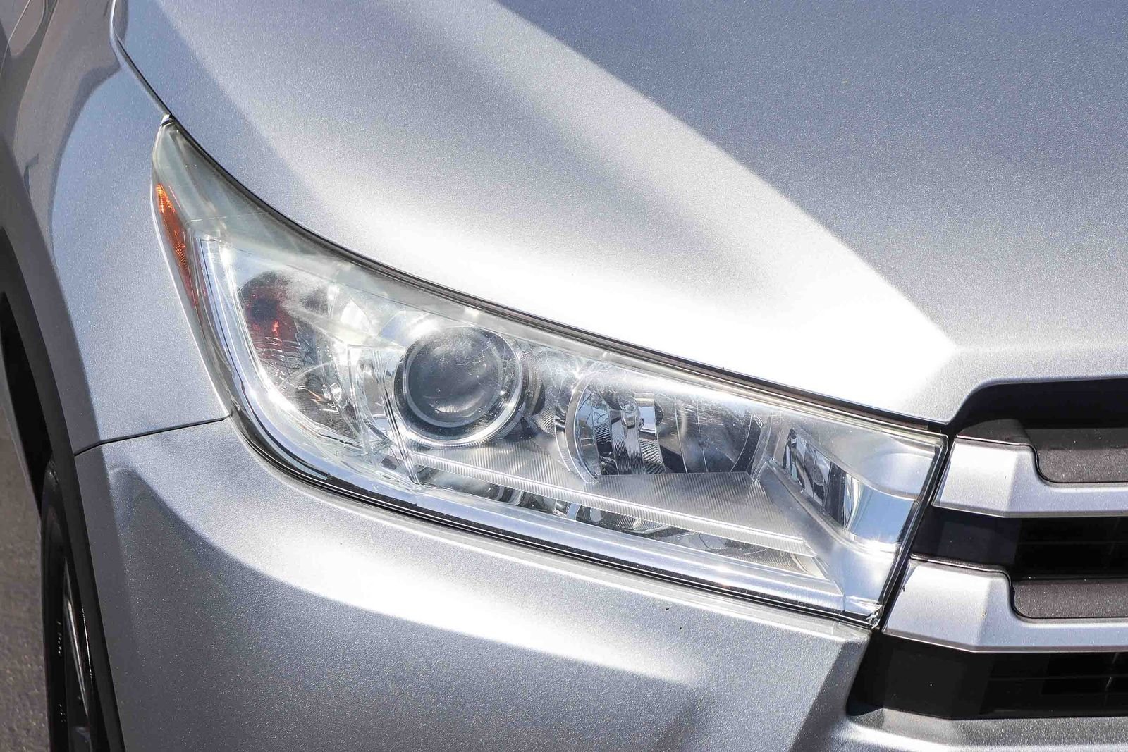Used 2017 Celestial Silver Metallic Toyota LE image 12