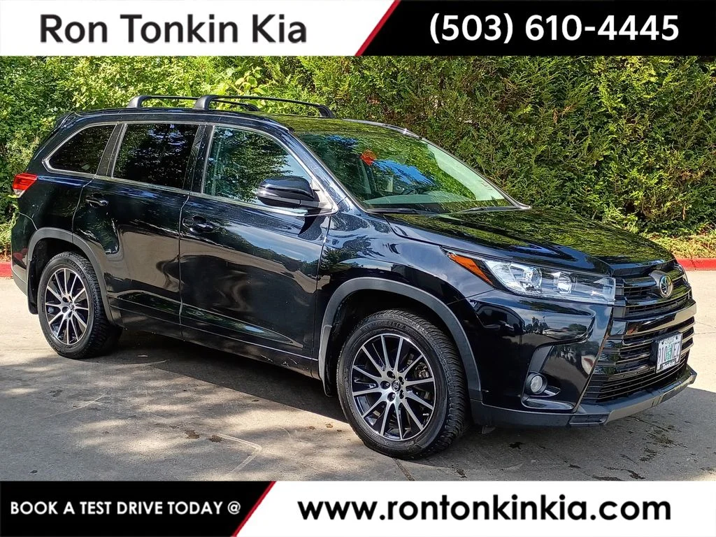 Used 2017 Midnight Black Metallic Toyota SE image 1