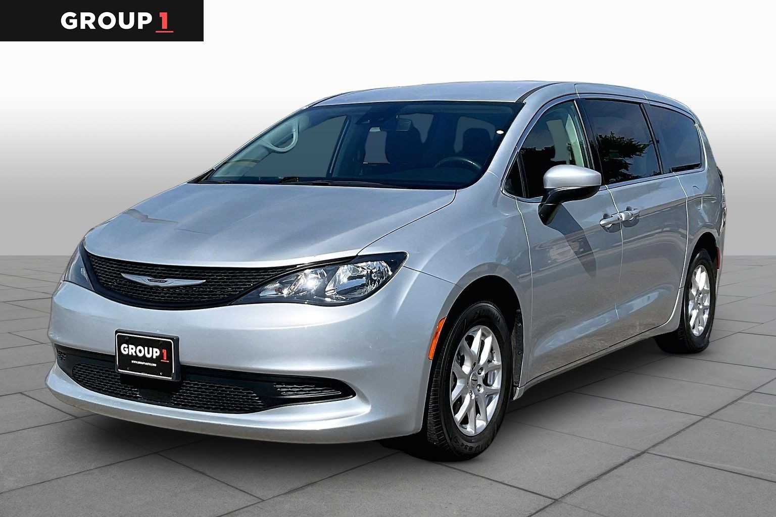 2023 Chrysler Voyager LX
