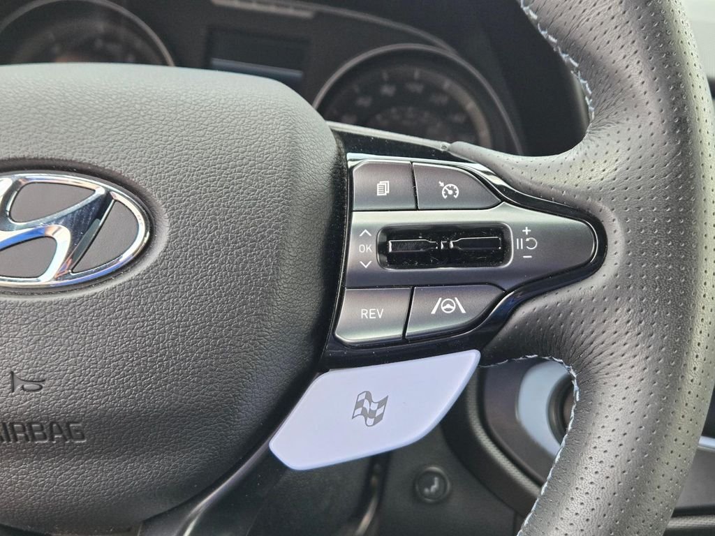2022 Hyundai Veloster N - Photo 24