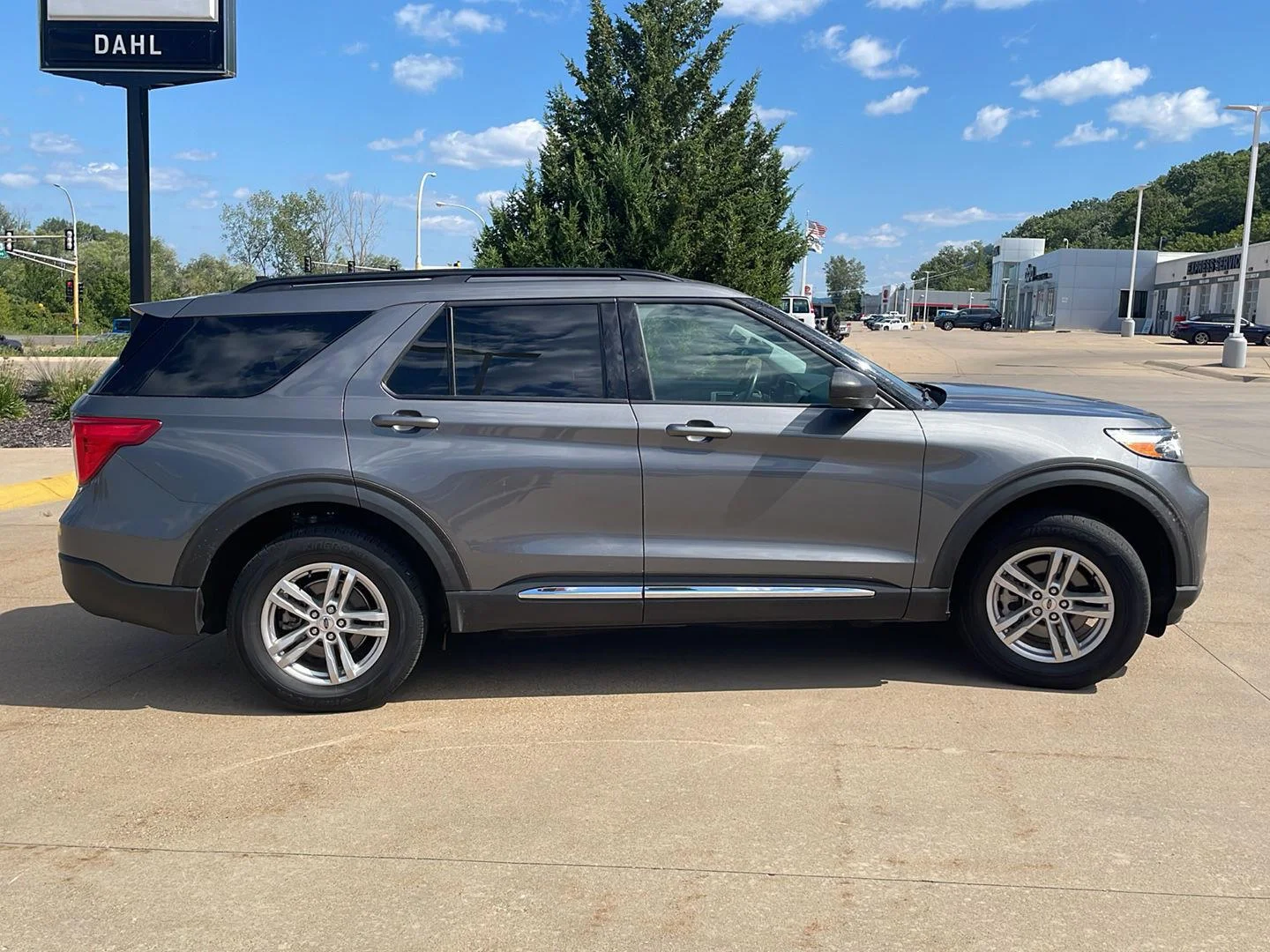 Used 2023 Ford Explorer XLT with VIN 1FMSK8DH5PGB45761 for sale in Winona, Minnesota