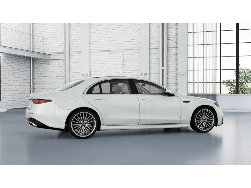 New 2027 White Mercedes-Benz S 580 image 50