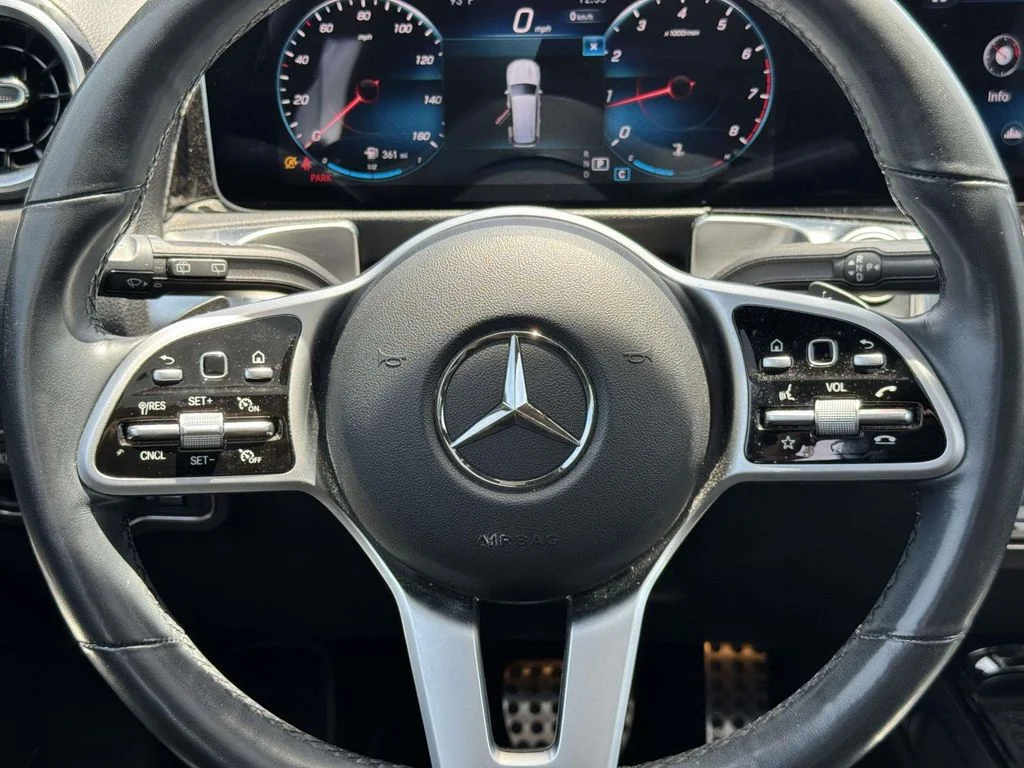 Used 2020 Gray Mercedes-Benz GLB 250 image 17