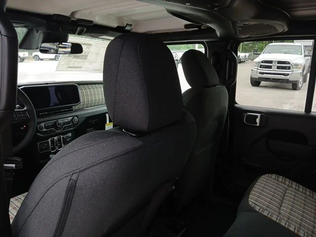New 2026 Granite Crystal Metallic Clear-Coat Exterior Paint Jeep 85th Anniversary Edition image 18