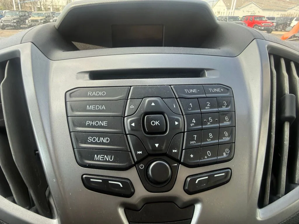 Used 2019 White Ford XLT image 25