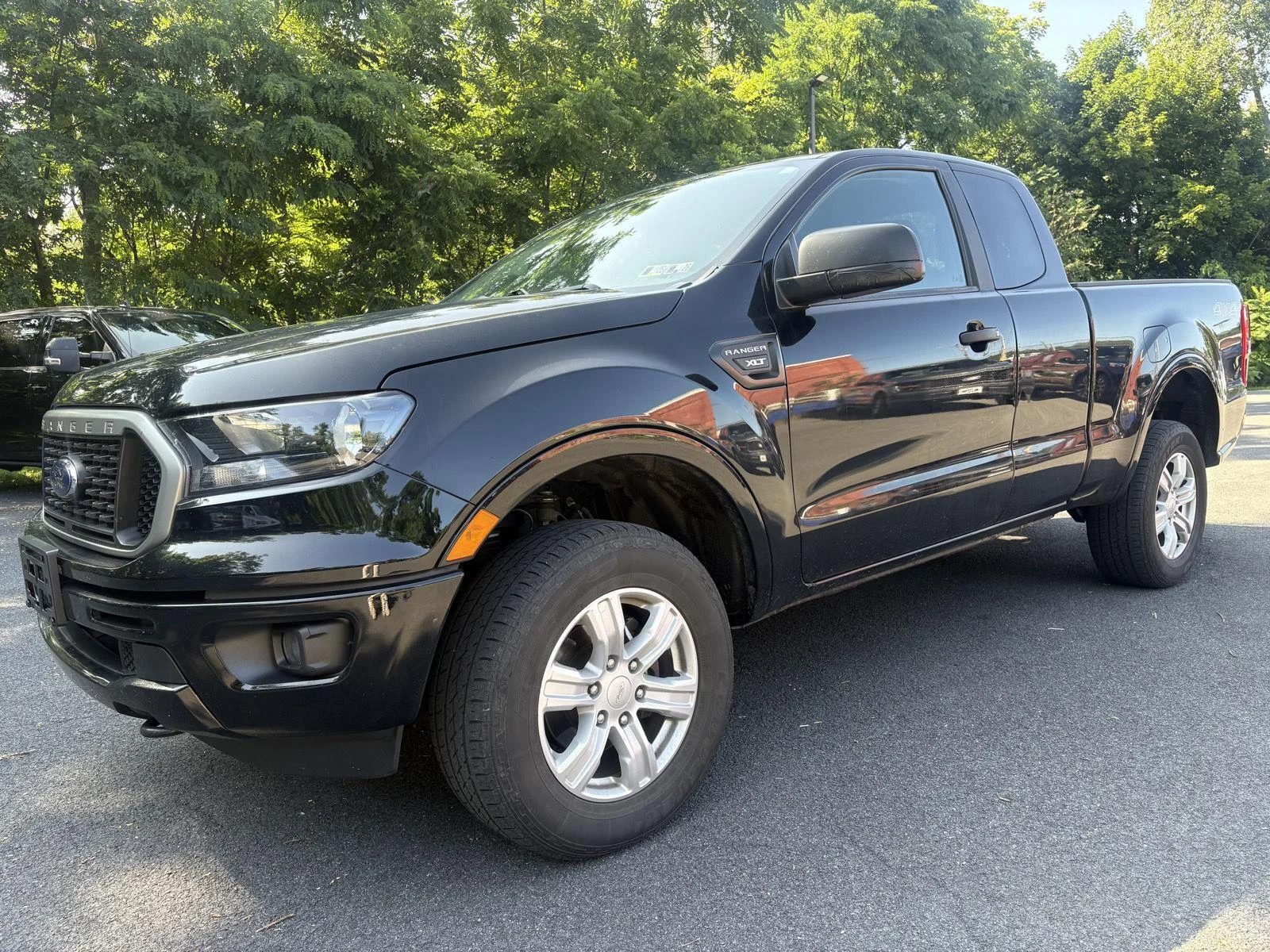 Used 2020 Shadow Black Ford XLT image 7