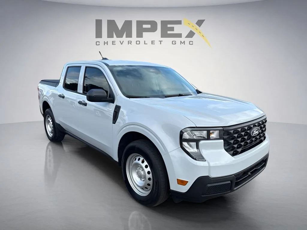 Used 2025  Ford XL image 7