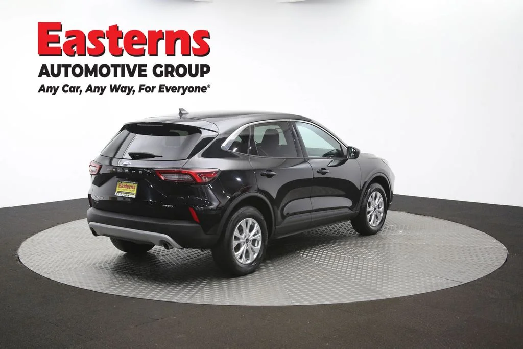 Used 2023 Black Ford Active image 40