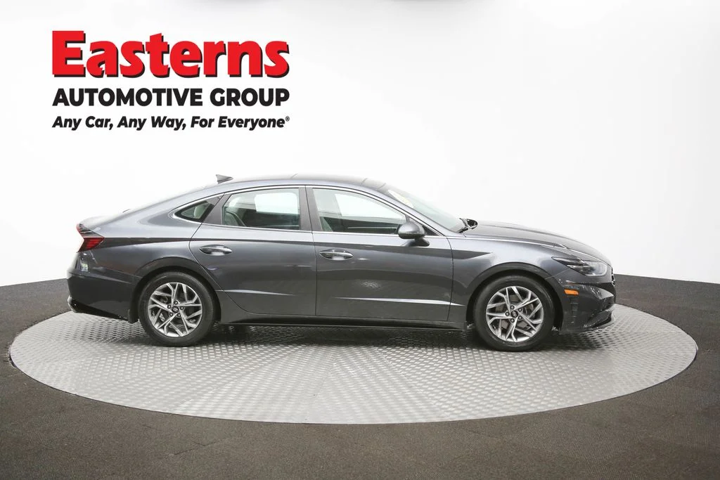 Used 2023 Gray Hyundai SEL image 49