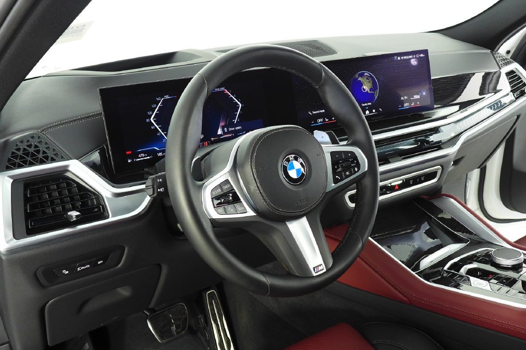 Certified Used 2025 Mineral White Metallic BMW xDrive40i image 31