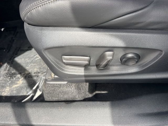 Used 2024  Toyota Hybrid XSE image 12
