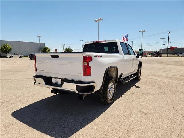 Used 2025 Summit White Chevrolet LT 4x4 Crew Cab 6.75 ft. box 159 in. WB image 4