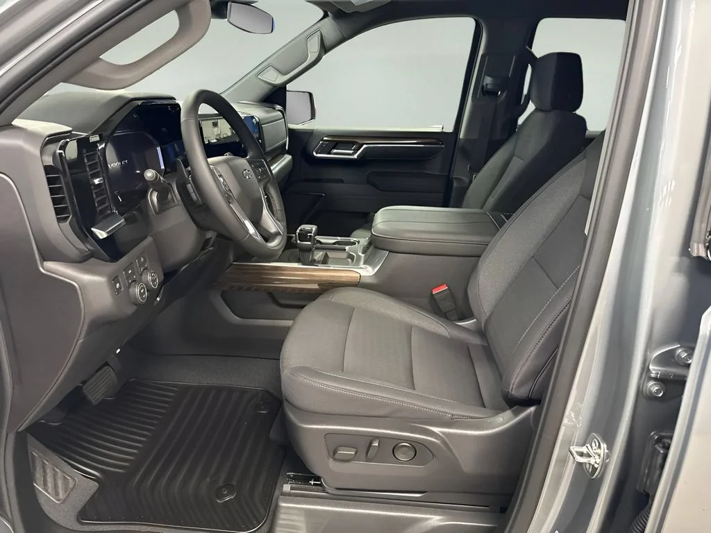 New 2026 Sterling Gray Metallic Chevrolet RST image 9