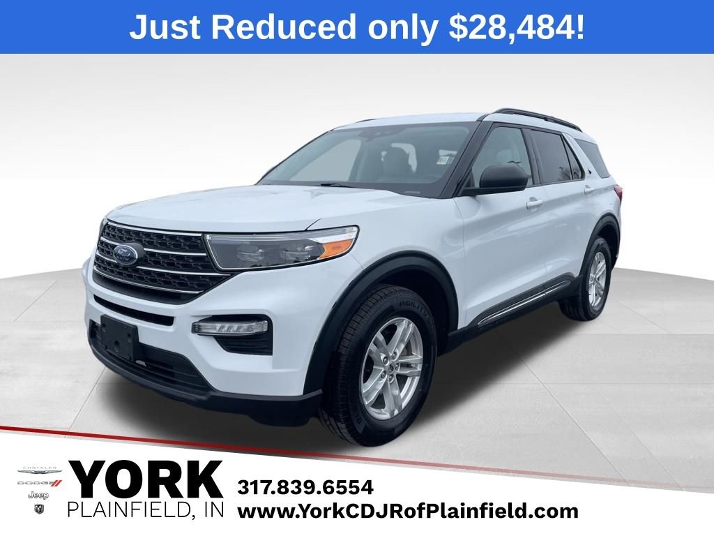 White 2023 Ford Explorer XLT AWD SUV / Crossover All-Wheel Drive Automatic