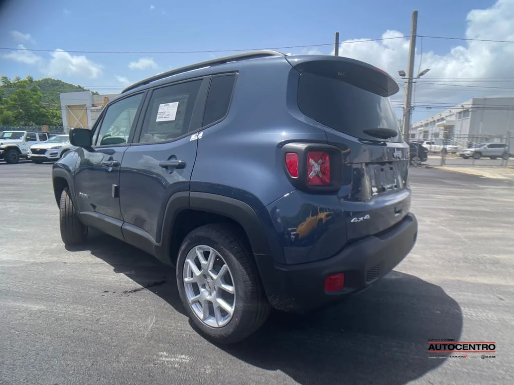 Used 2023 SLATE BLUE Jeep  image 2
