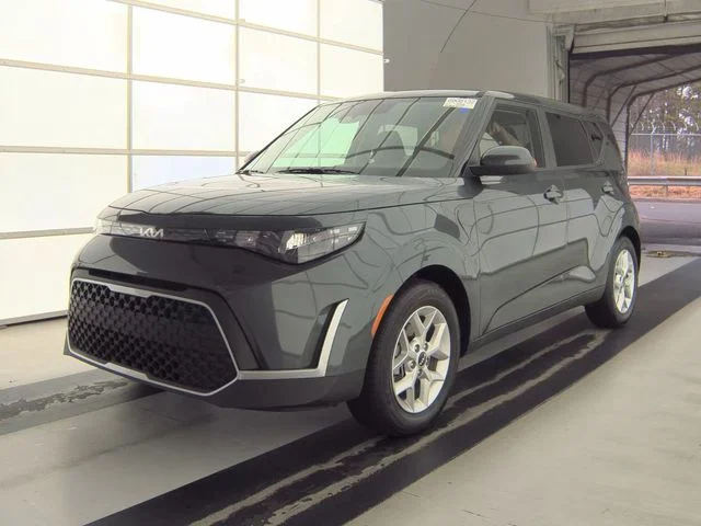 2025 Kia Soul 2.0L LX IVT's photo