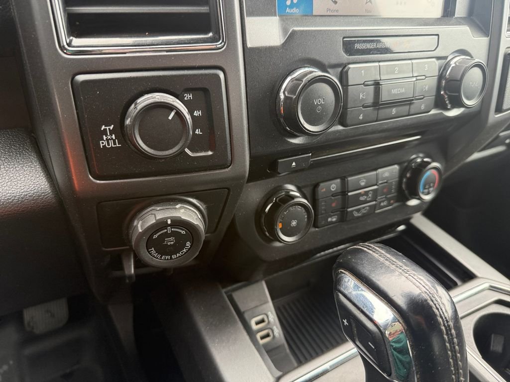 Used 2018  Ford XLT image 22