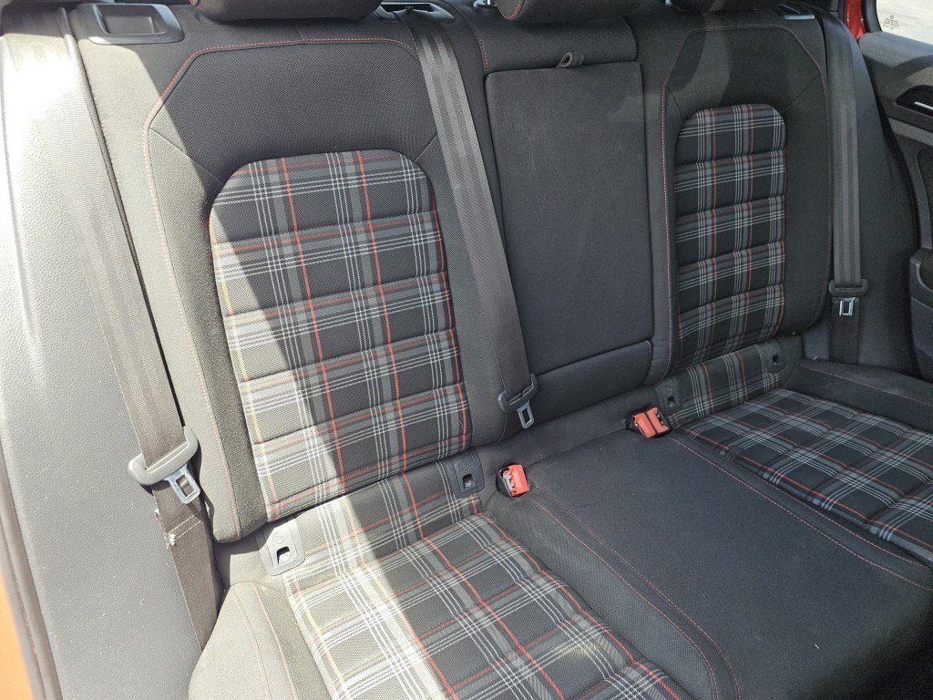 Used 2016 Tornado Red Volkswagen S image 25