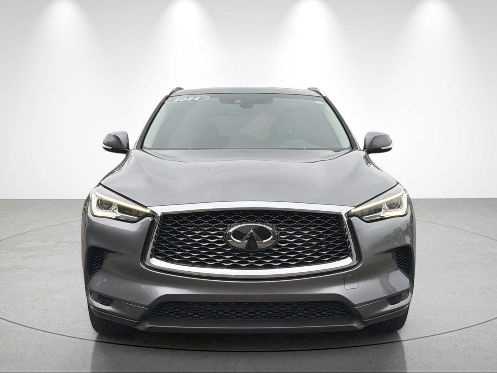 Used 2024 Graphite Shadow INFINITI LUXE image 8