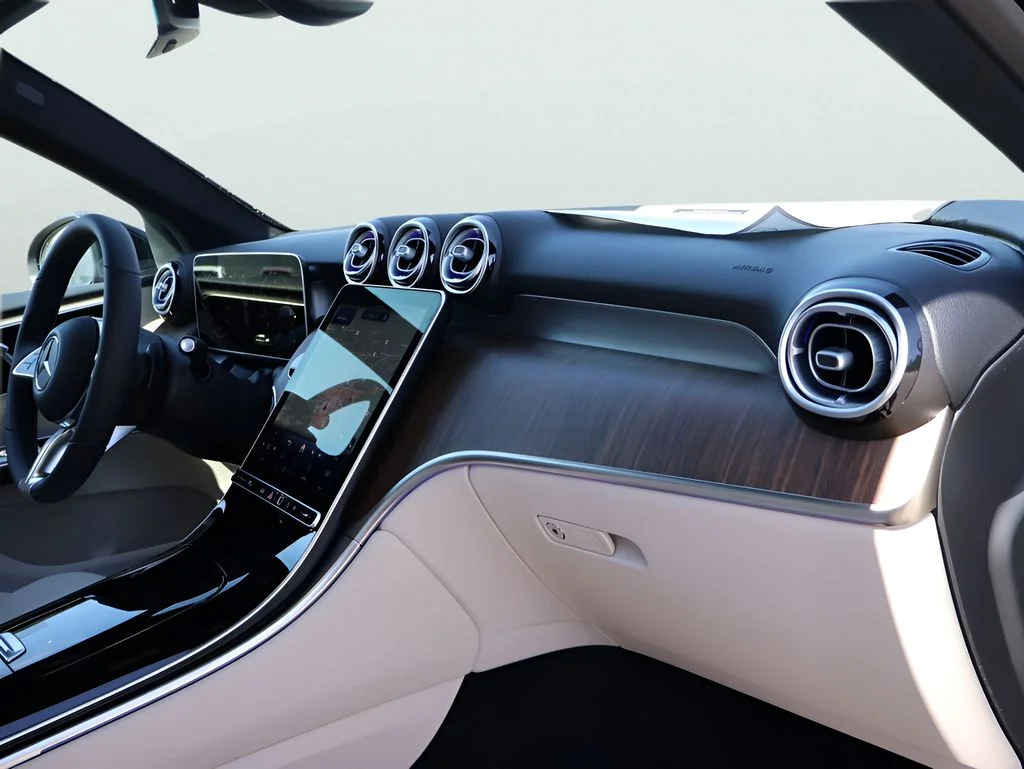 New 2026 Obsidian Black Metallic Mercedes-Benz GLC 300 image 11