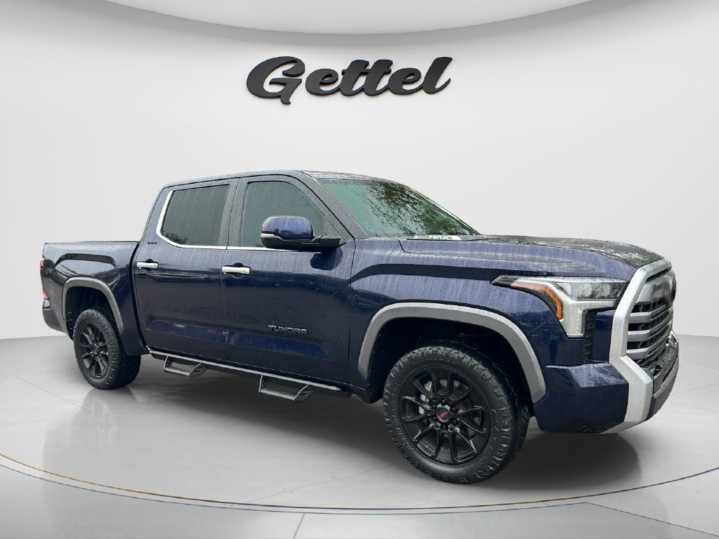 Used 2023  Toyota Limited image 3