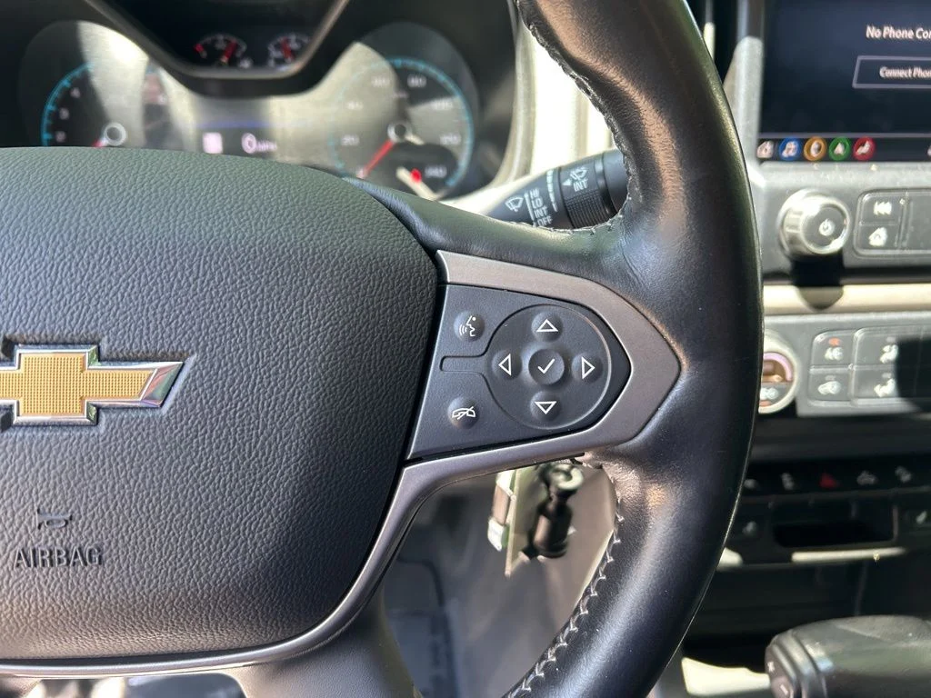 Used 2020 White Chevrolet Z71 image 21