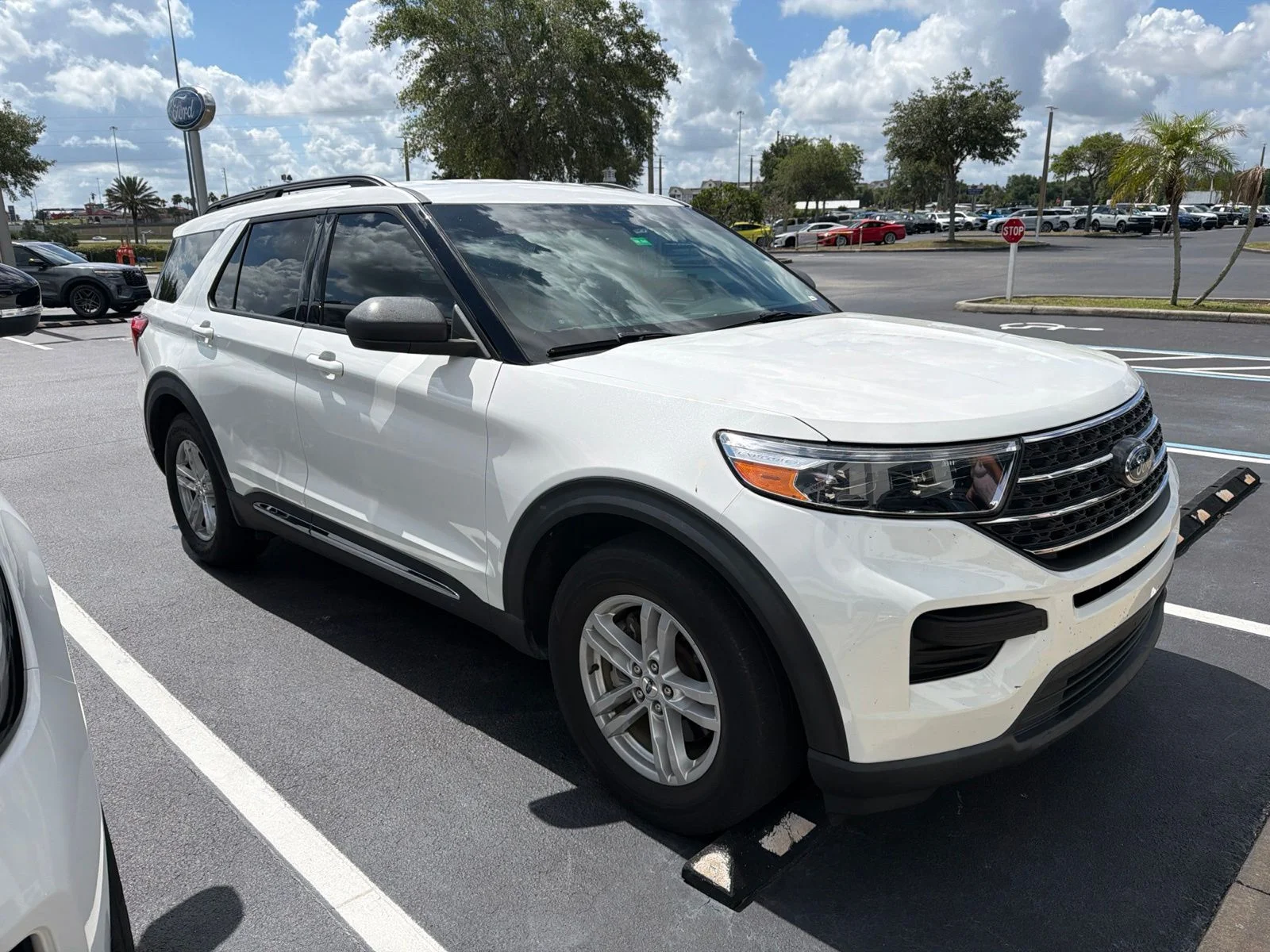 Certified Used 2022 White Ford XLT image 1