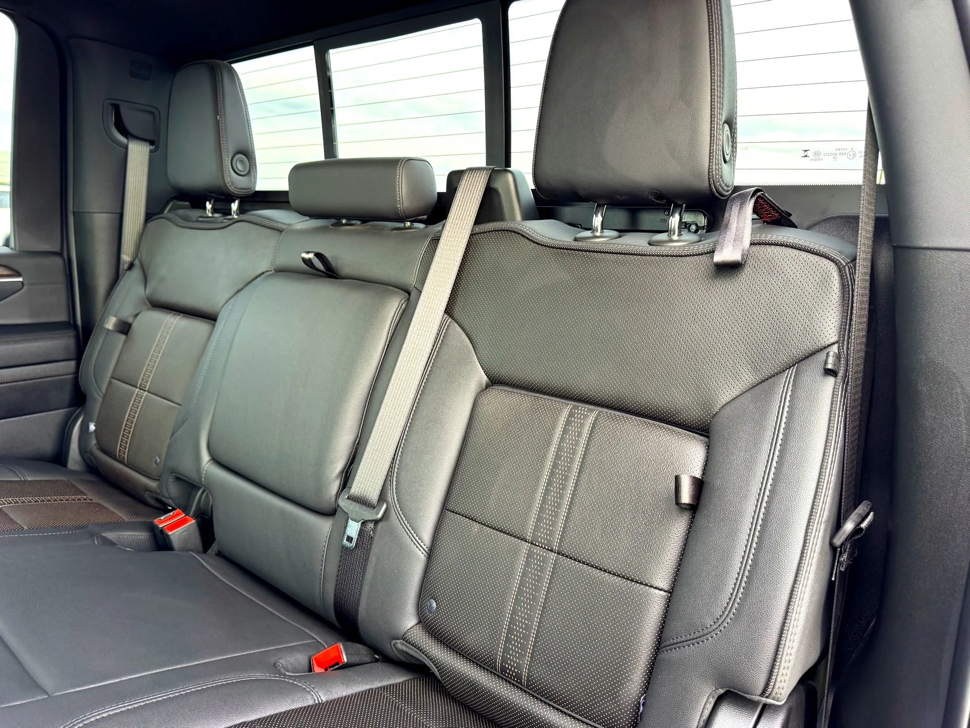 Used 2025 Black Chevrolet High Country image 19