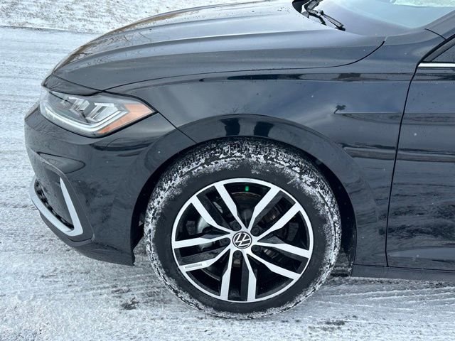 2025 Volkswagen Jetta SE - Photo 7