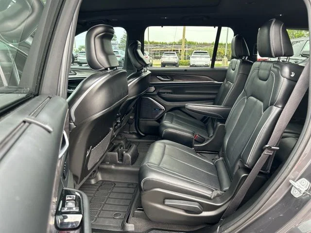 Used 2022 Gray Metallic Jeep Overland image 18