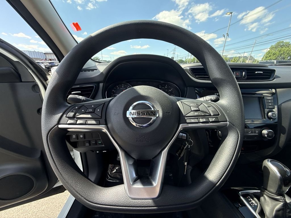 Used 2021 White Nissan S image 14