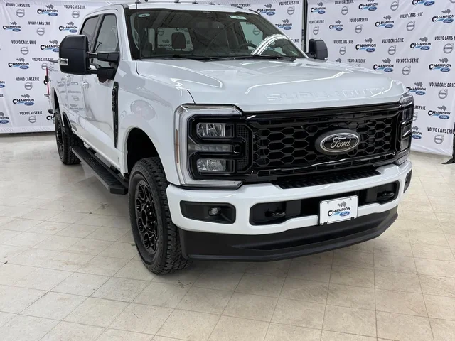 2026 Ford Super Duty F-350® XLT
