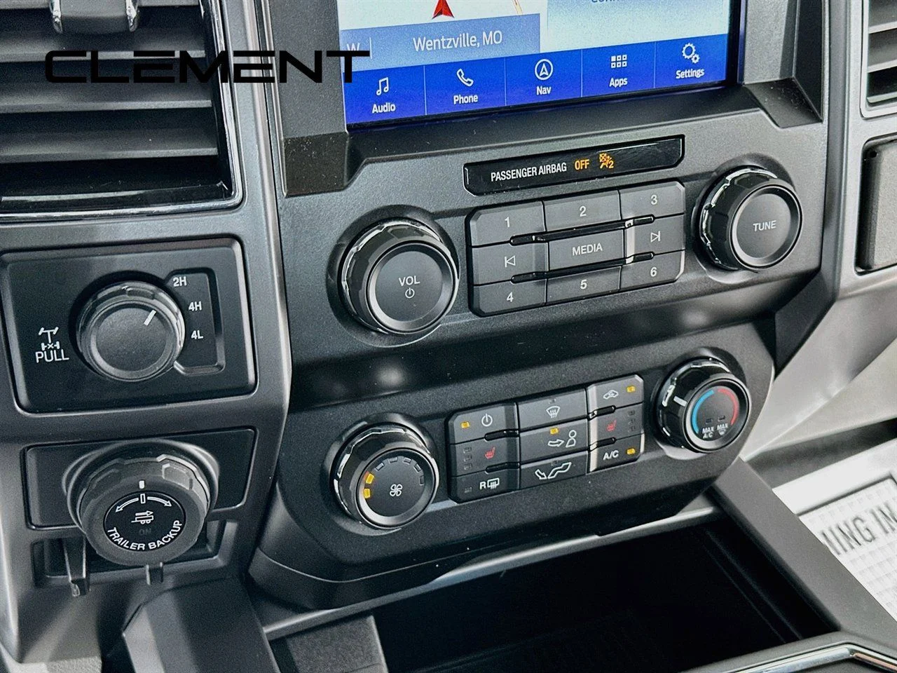 Used 2019 Blue Ford XLT image 22