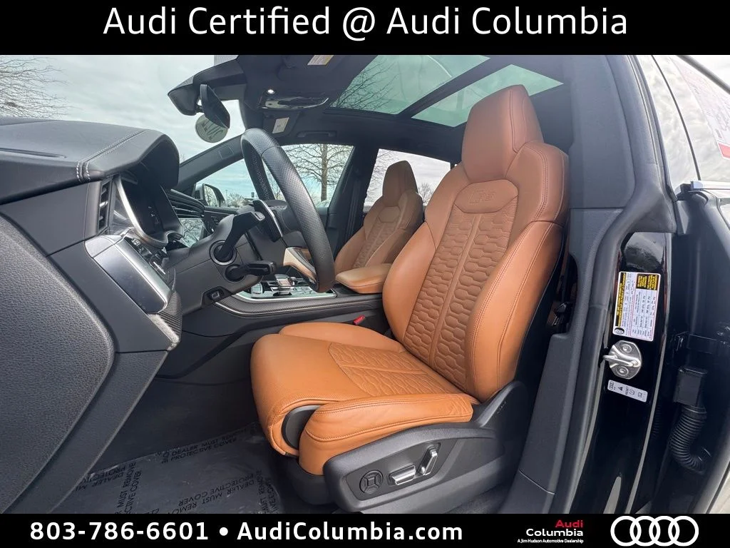 Used 2022  Audi 4.0T image 5