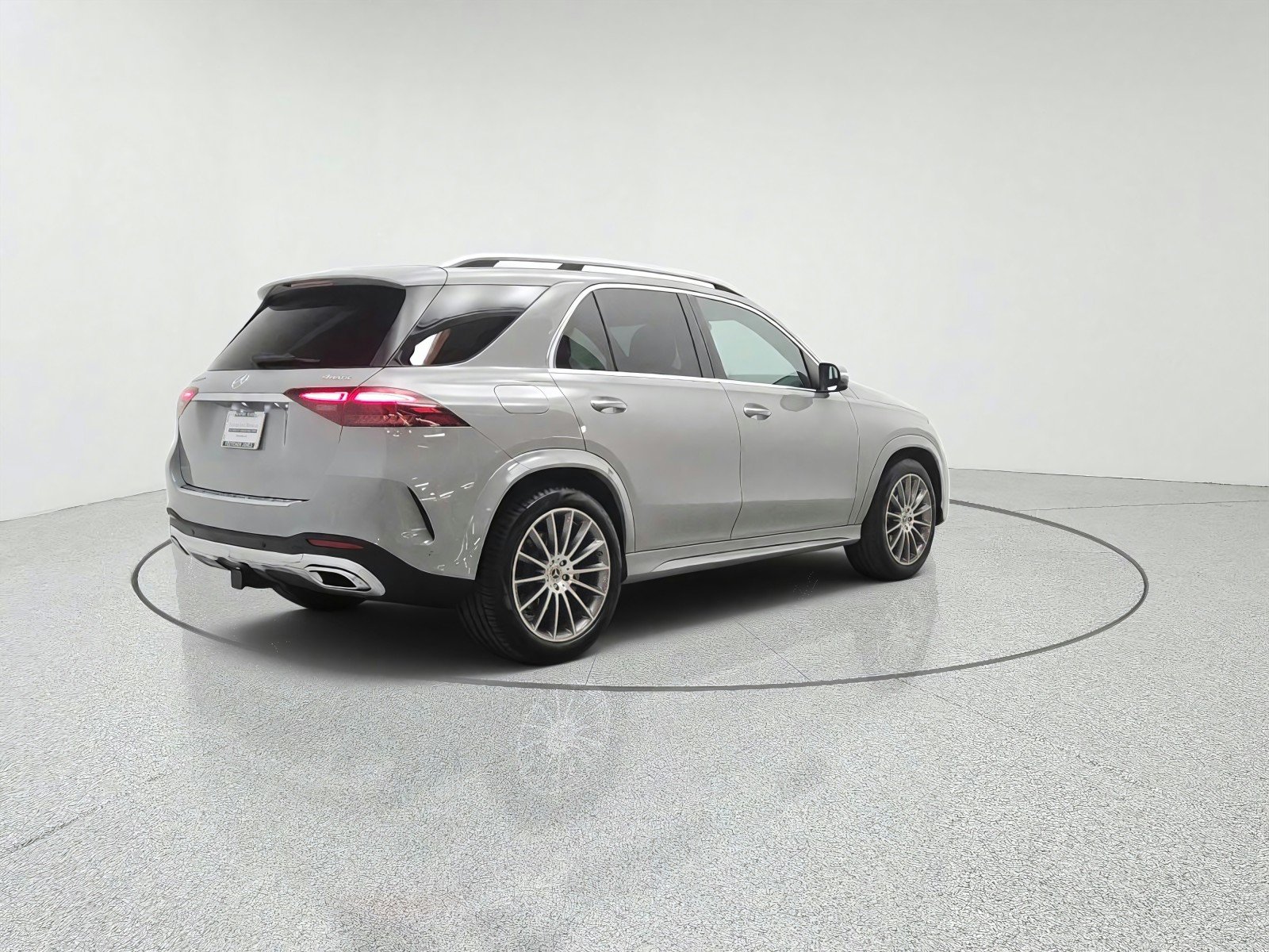 Used 2025 MANUFAKTUR Alpine Grey Mercedes-Benz GLE 450 4MATIC® SUV image 5
