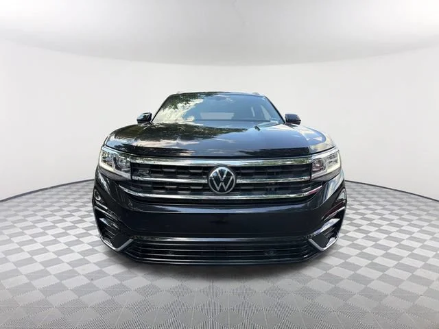 Used 2021 Black Volkswagen 3.6L V6 SE w/Technology R-Line image 2