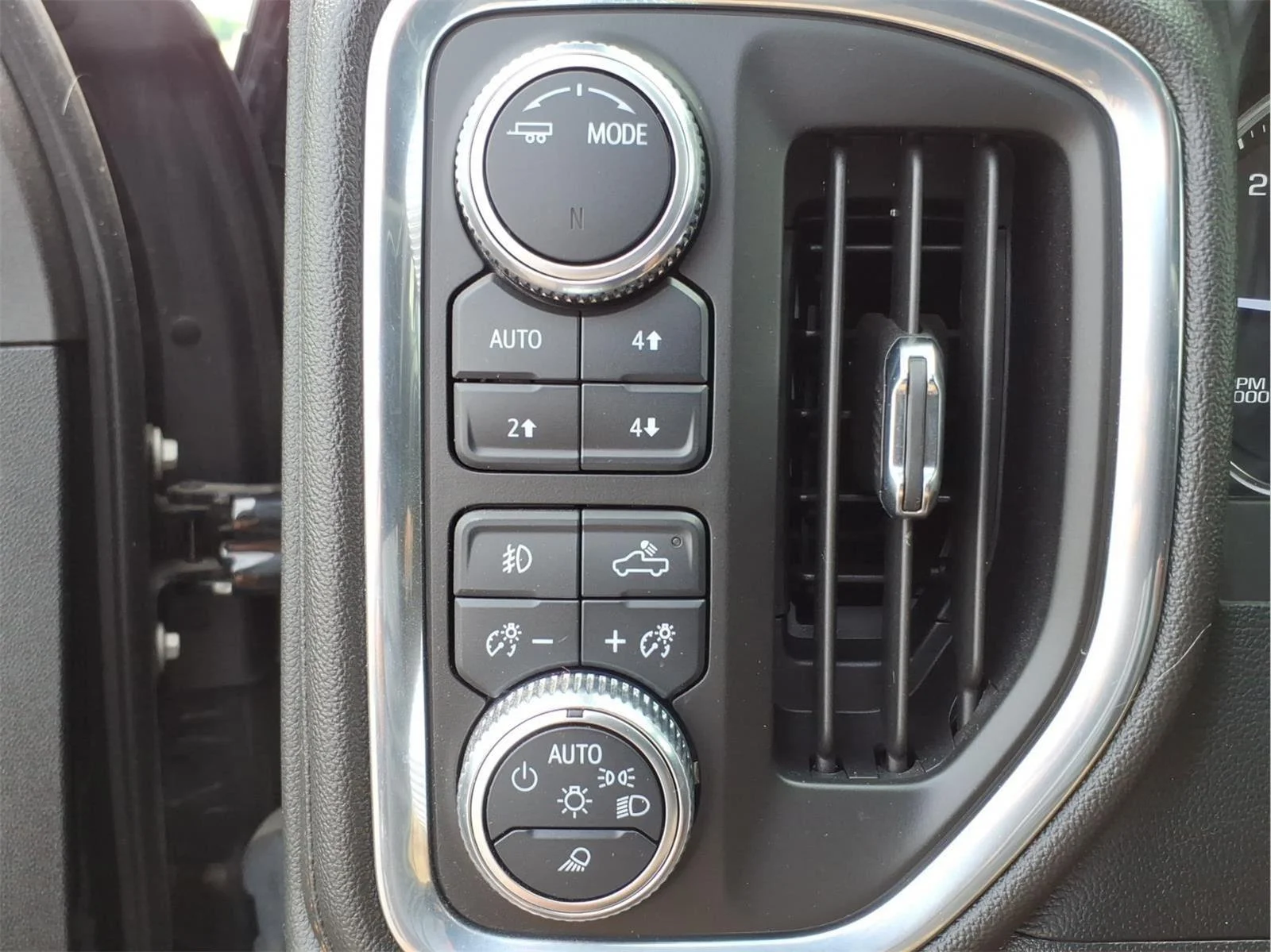Used 2023 Ebony Twilight Metallic GMC AT4 image 16