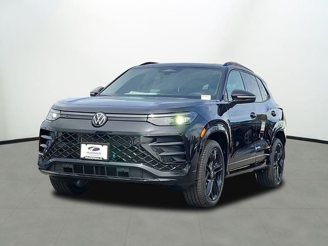 New 2026  Volkswagen 2.0T SE R-Line Black image 1
