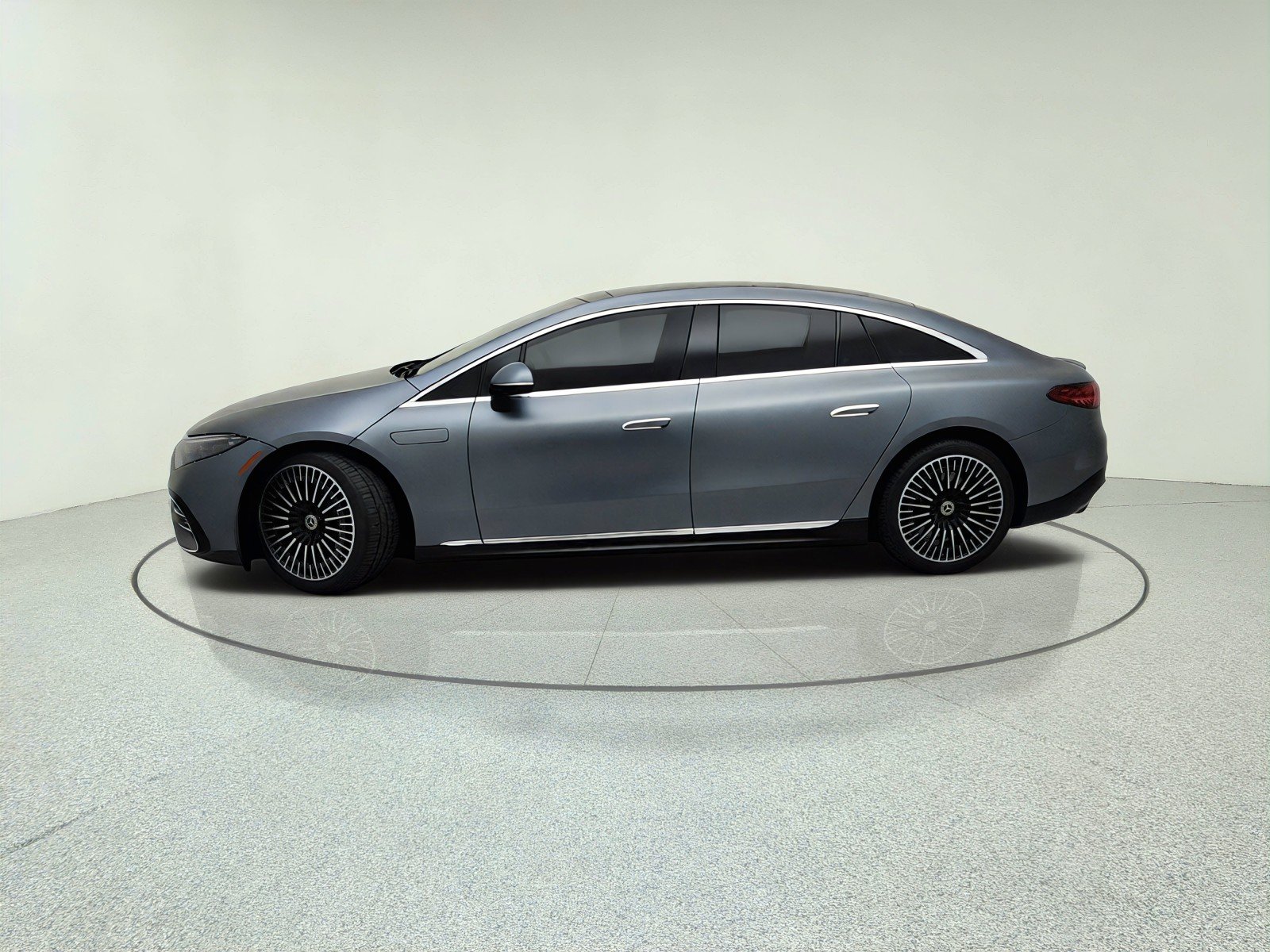 Certified Used 2022 MANUFAKTUR Selenite Grey Magno Mercedes-Benz EQS 450+ Exclusive Trim image 14