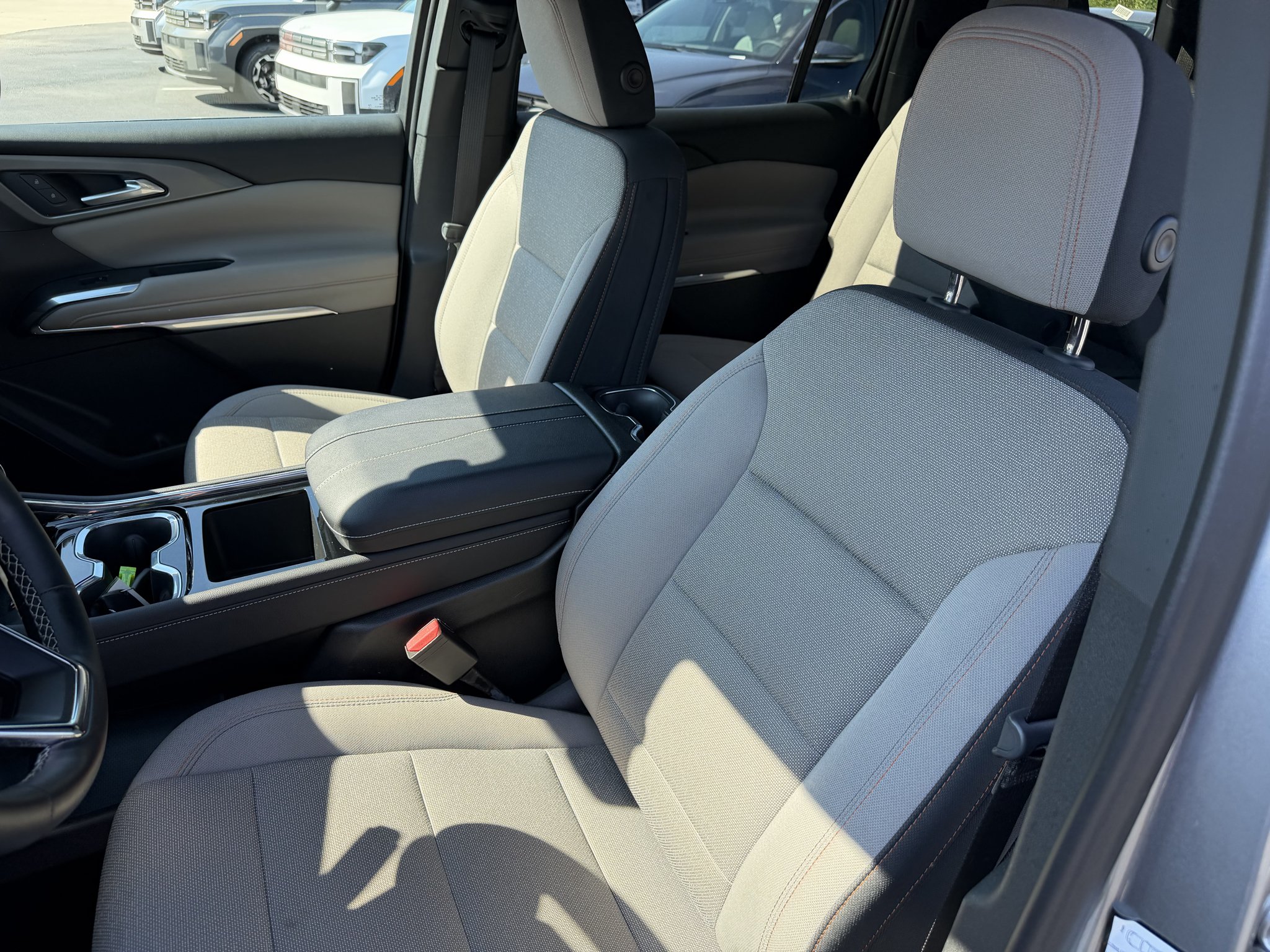 Used 2026 Sterling Gray Metallic Chevrolet FWD LT image 31