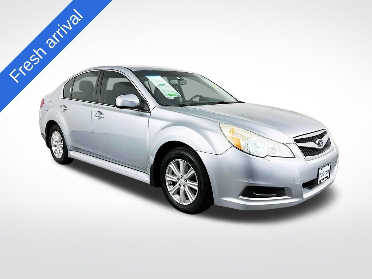 Used 2012 Ice Silver Metallic Subaru 2.5i image 1