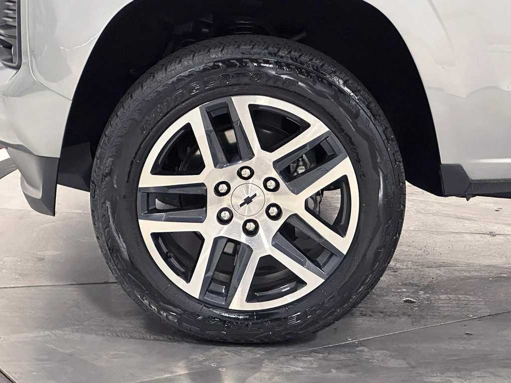 Used 2024 Sterling Gray Metallic Chevrolet Z71 image 17
