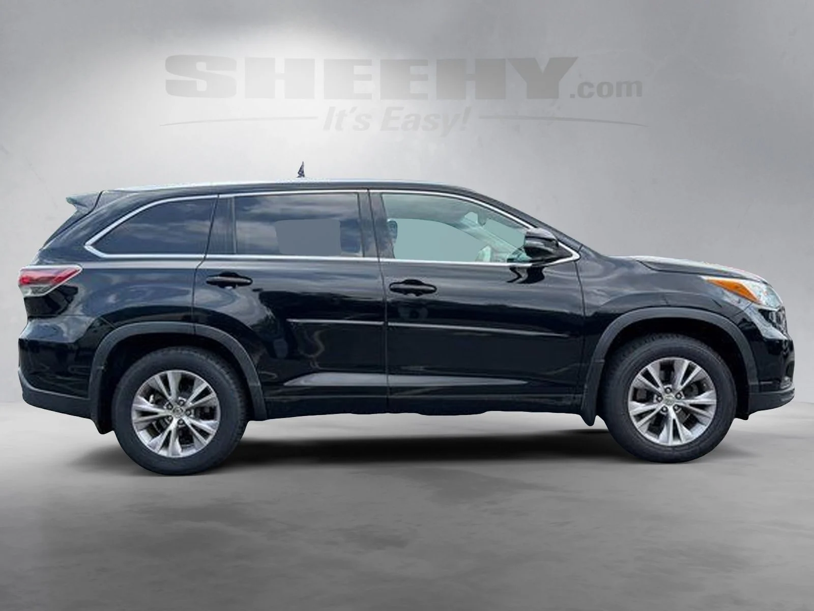 Used 2015 Black Toyota XLE V6 image 10