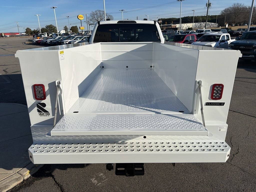 2026 Ford F-350 Super Duty Chassis Cab XL - Photo 34