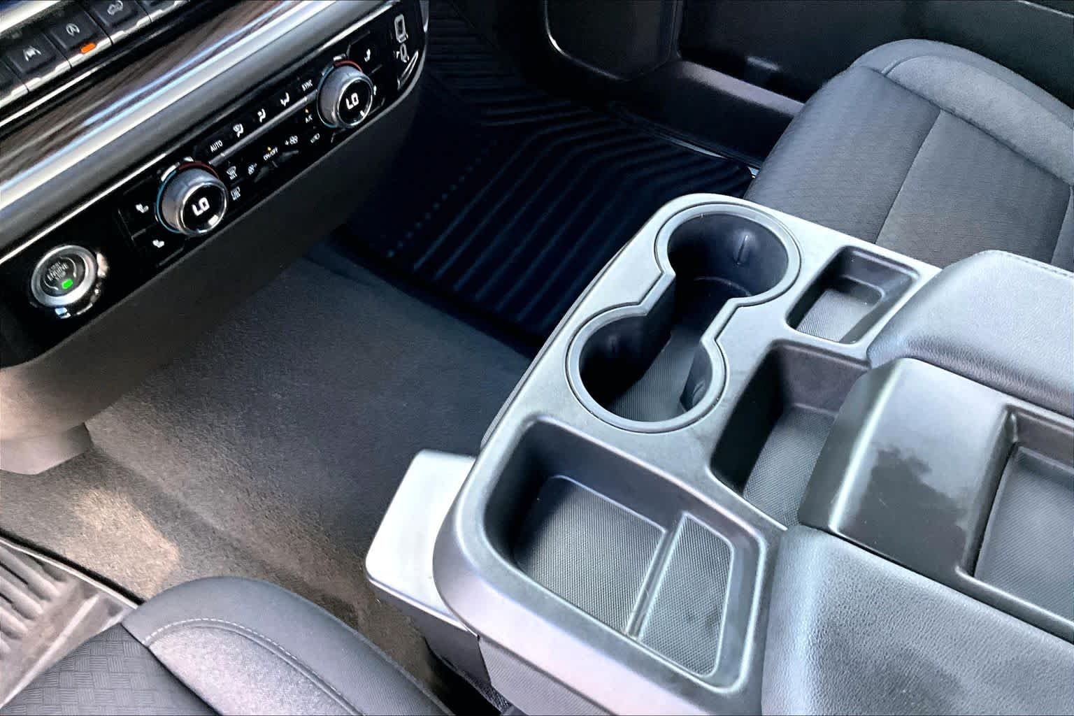 Used 2023 Summit White Chevrolet LT image 17