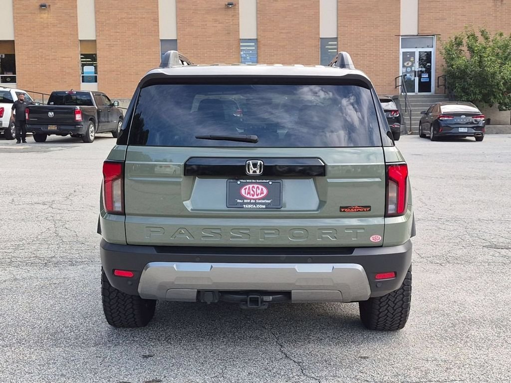 Used 2026 Green Honda  image 4