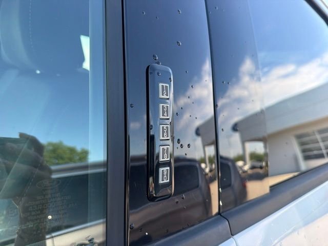 Certified Used 2023 Avalanche Ford XLT image 4