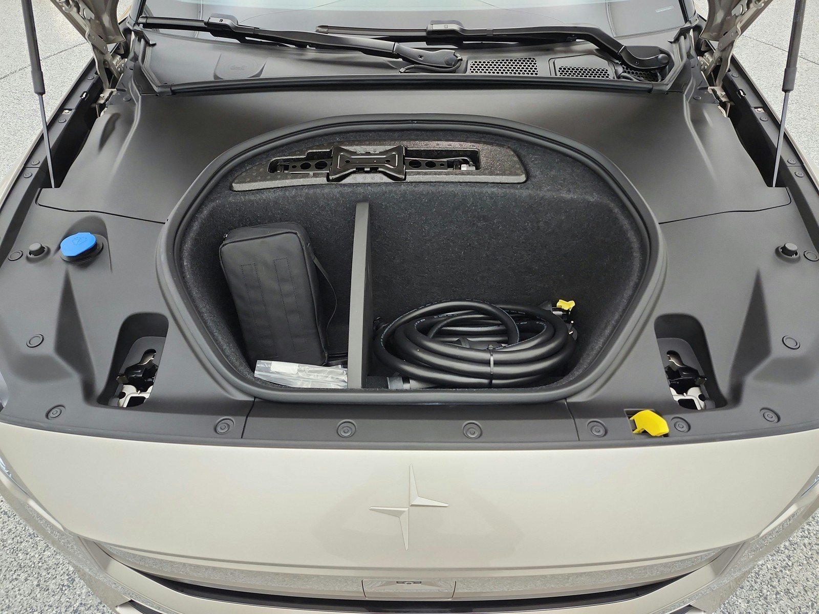 Used 2024 Jupiter Metallic Polestar  image 16