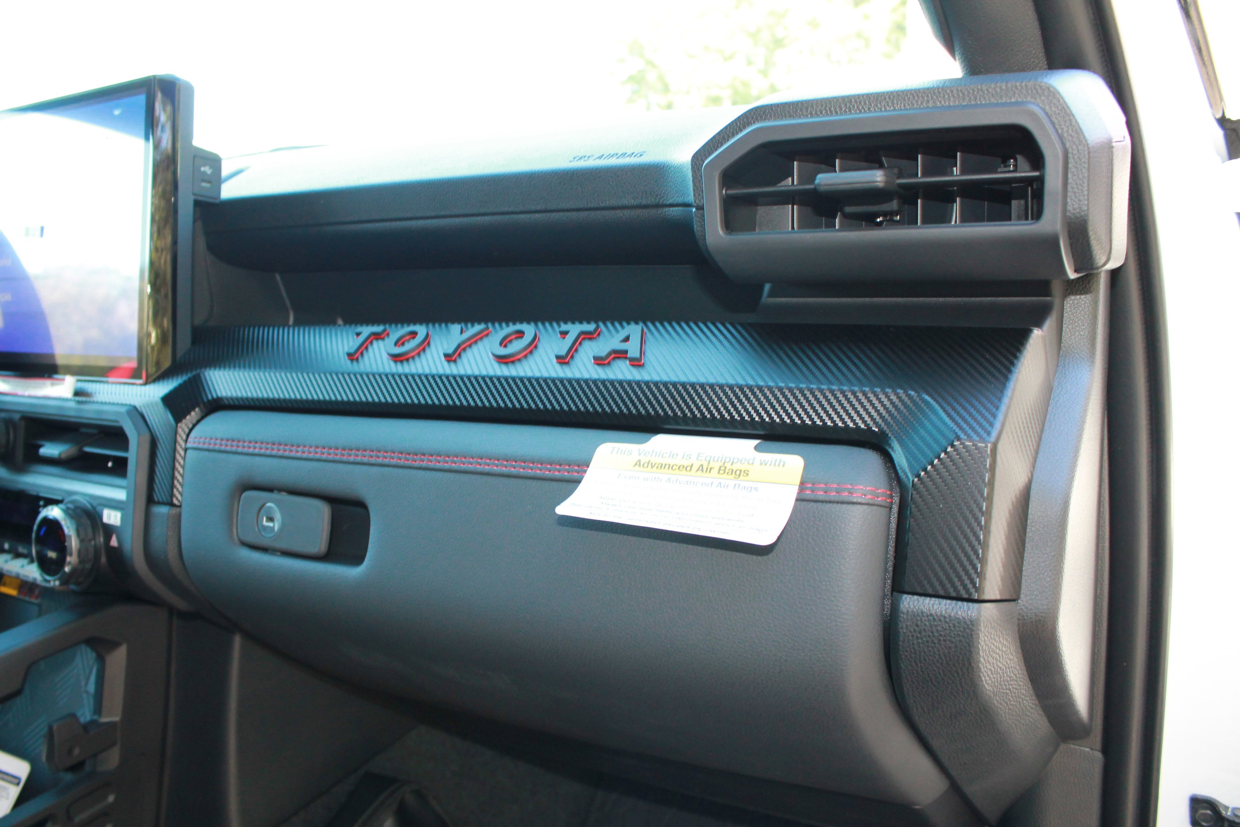 2025 Toyota Tacoma TRD Pro - Photo 32